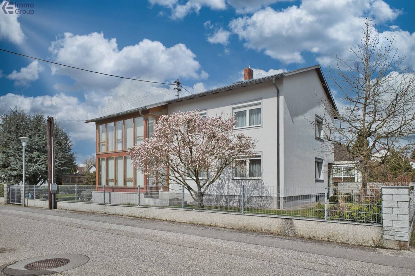 Zweifamilienhaus mit Sauna und Wintergarten