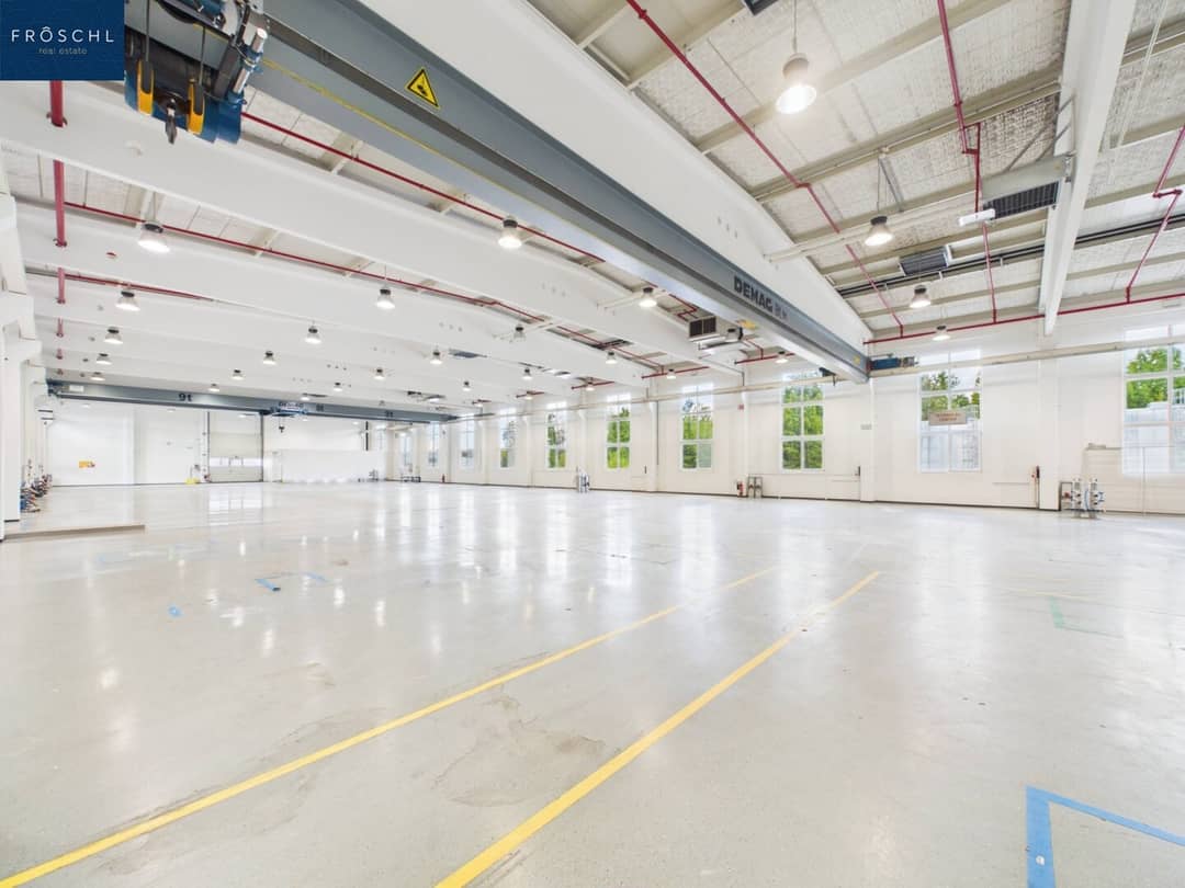 9,761 m² Commercial, €3/m²