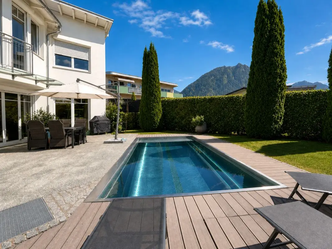 Architektenhaus mit Pool in Reutte