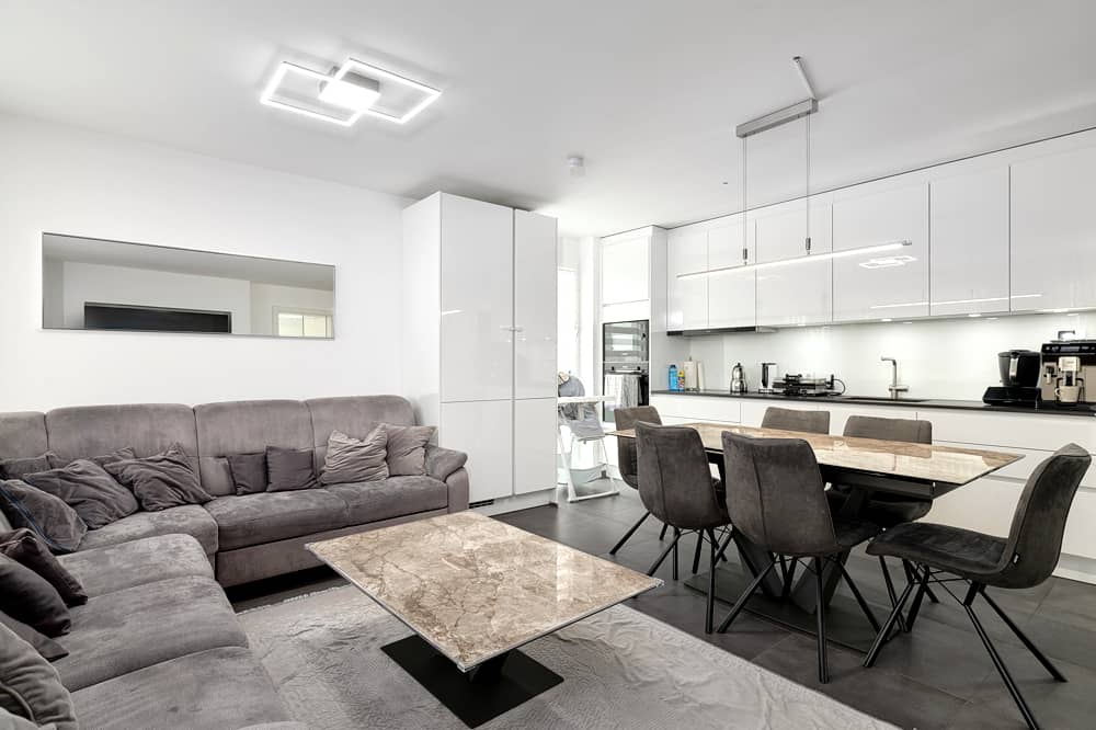 Neuwertige Wohnung nahe Zentrum mit Terrasse