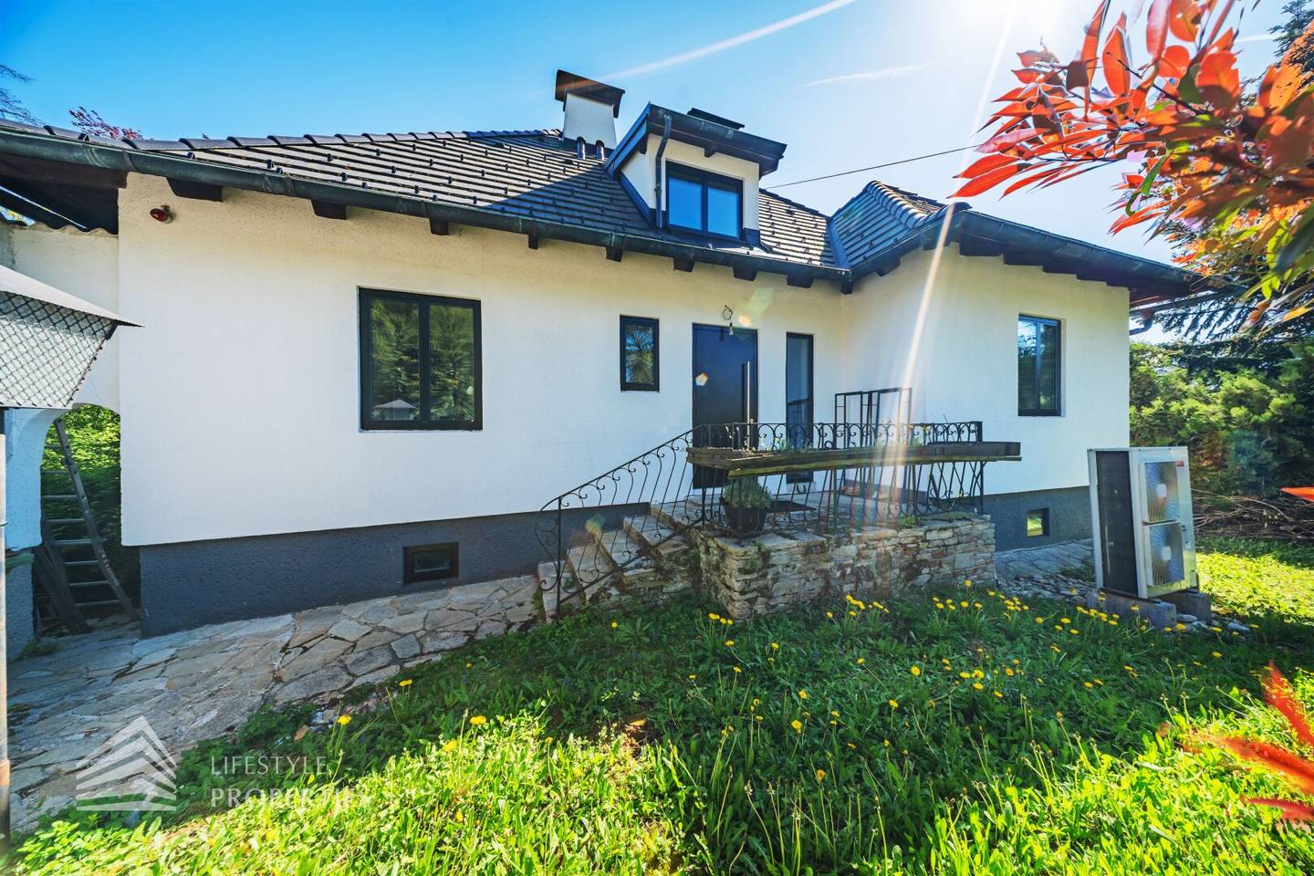 Single-family house with garden in Vienna 1140