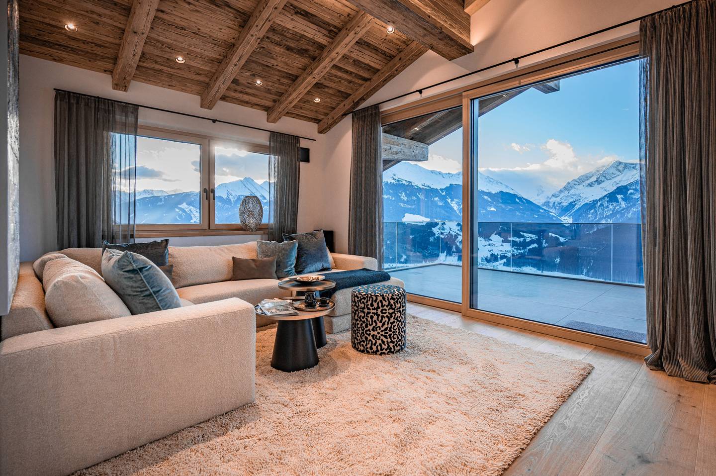 Panorama Chalet Ski-in/Ski-out