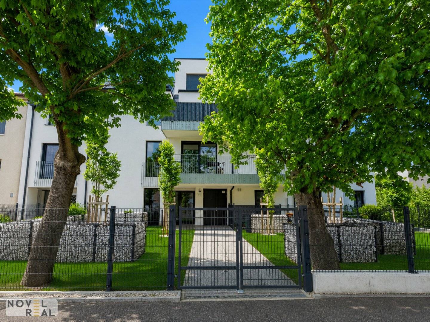 Terraced House with Garden in Vienna 1210