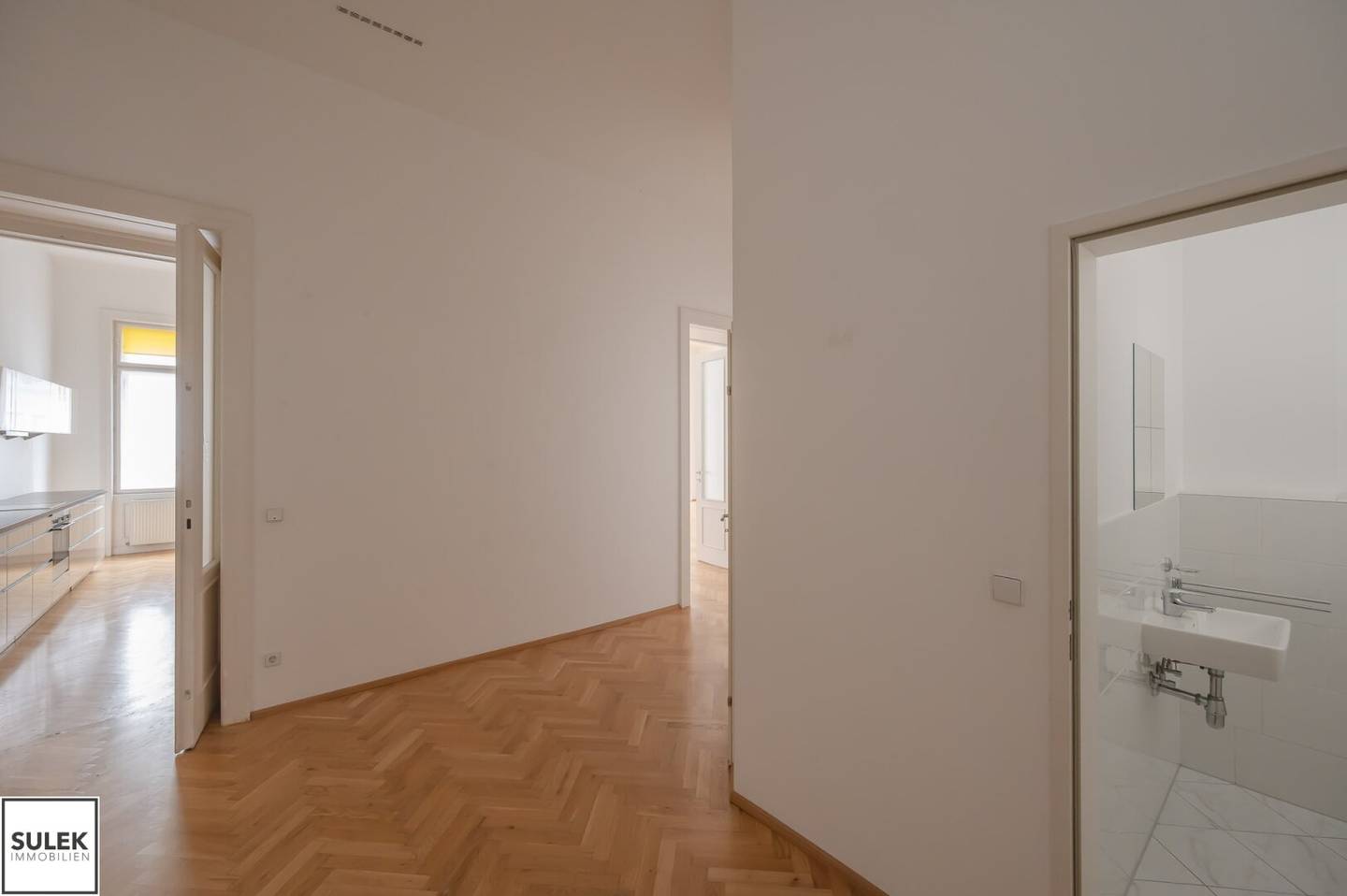 Altbauwohnung hofseitiger Balkon nahe Belvedere