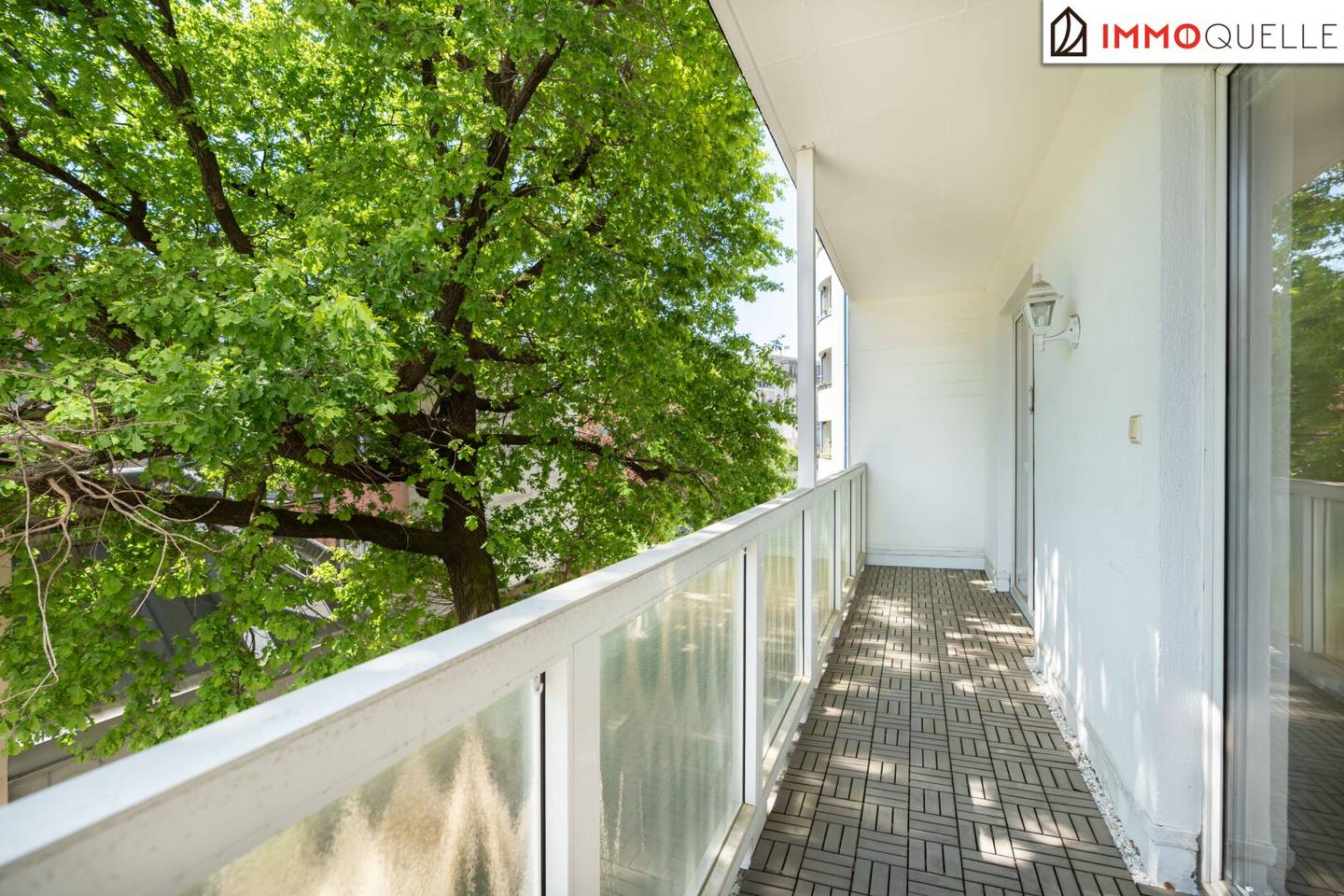 Wohnung mit südseitiger Loggia und Grünblick