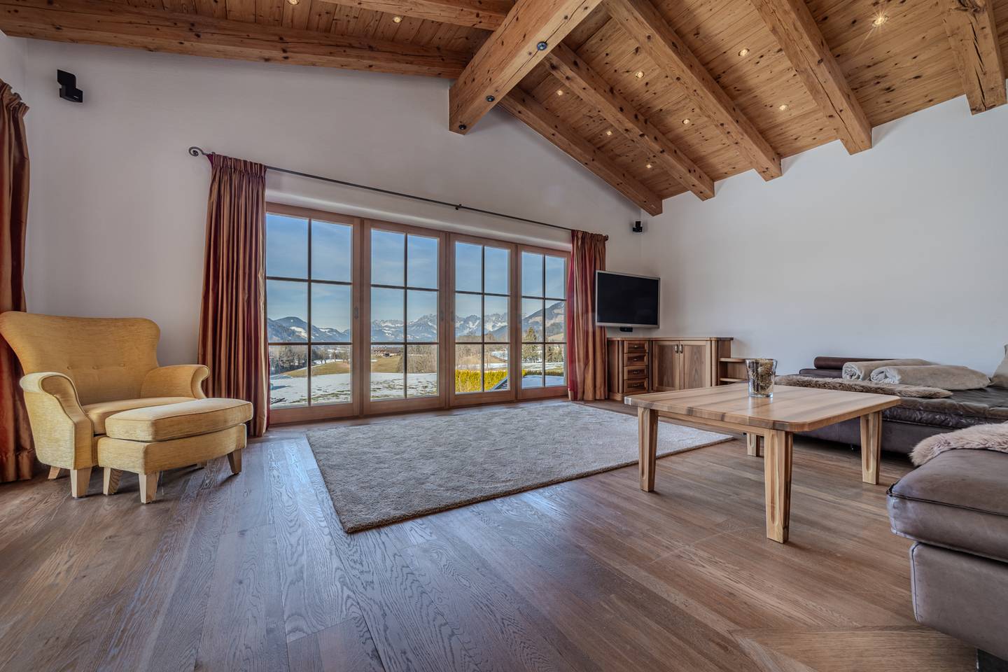 Exclusive Chalet in Aurach