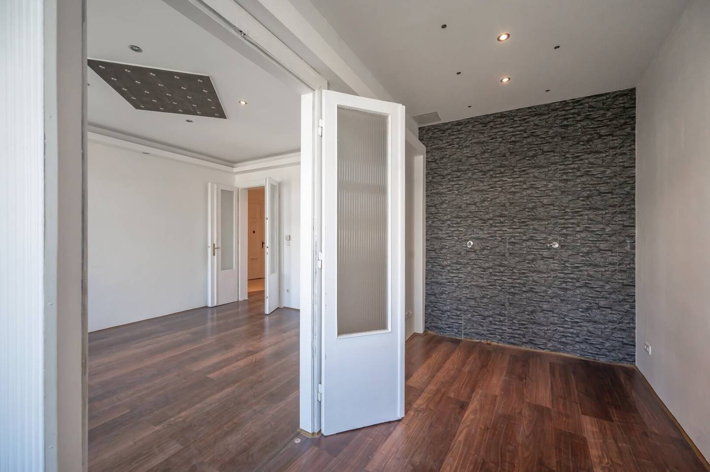 Old building apartment with lift near city center