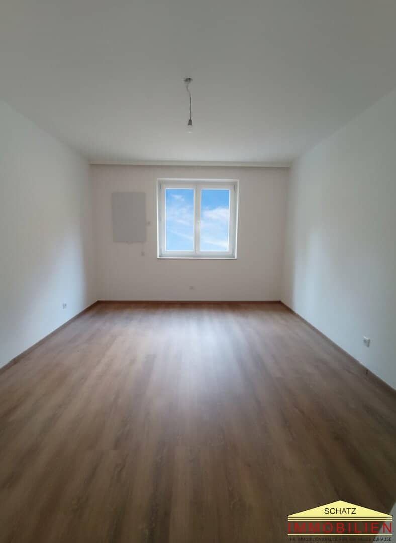 Einladende Wohnung mit Balkon und Stellplatz