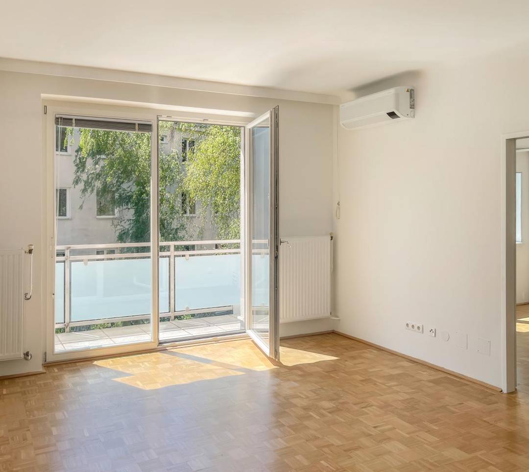 Apartment quiet location sunny terrace