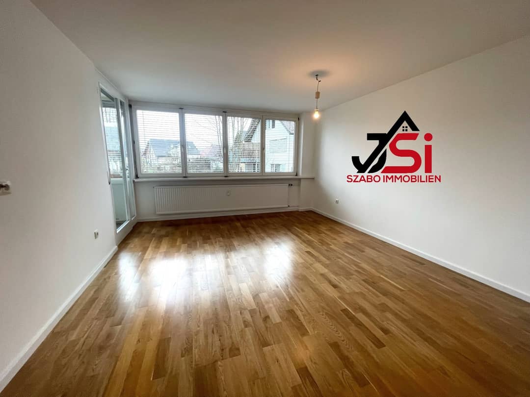 Wohnung mit verglastem Balkon Südwestlage