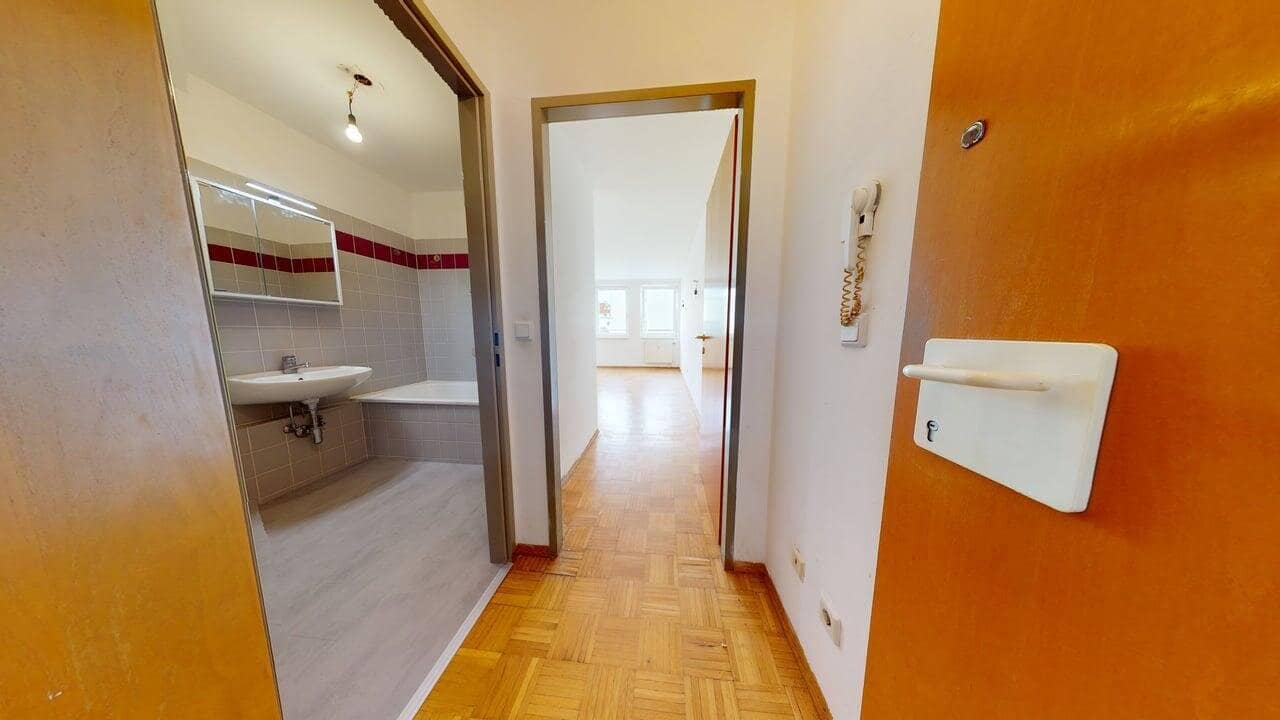 Wohnung kompakt nahe U4 und Bahnhof