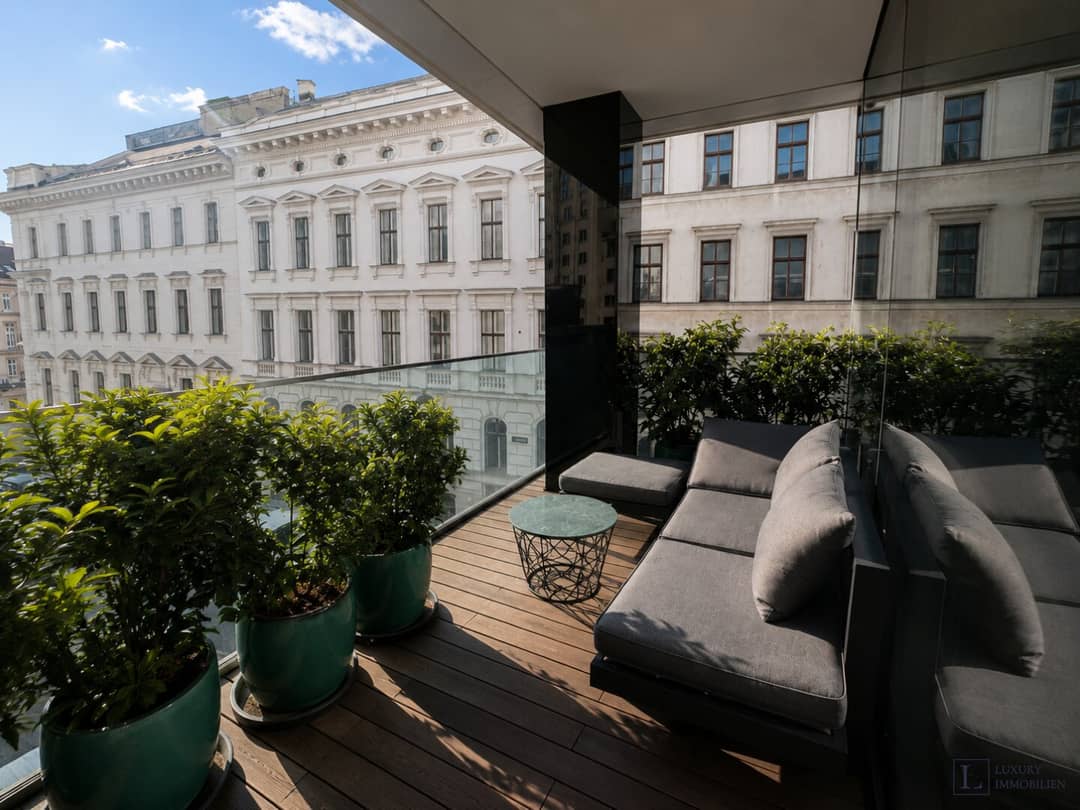 Wohnung mit Loggia und Master Suite
