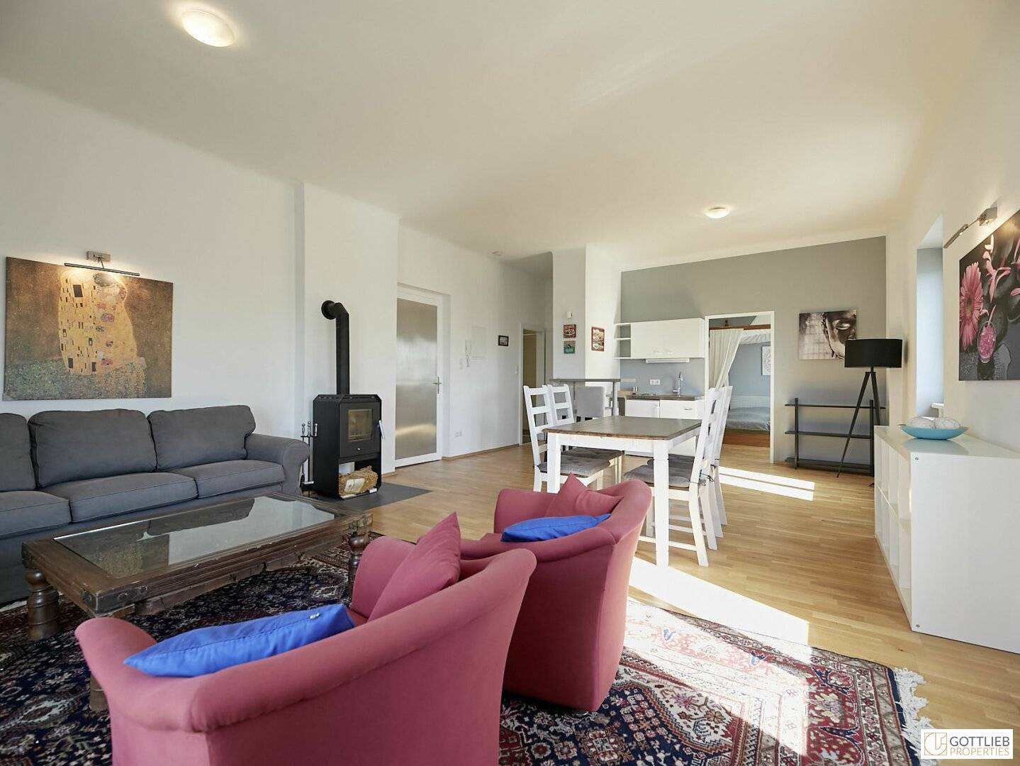 Bright apartment with balcony and garden in Kaiserebersdorf