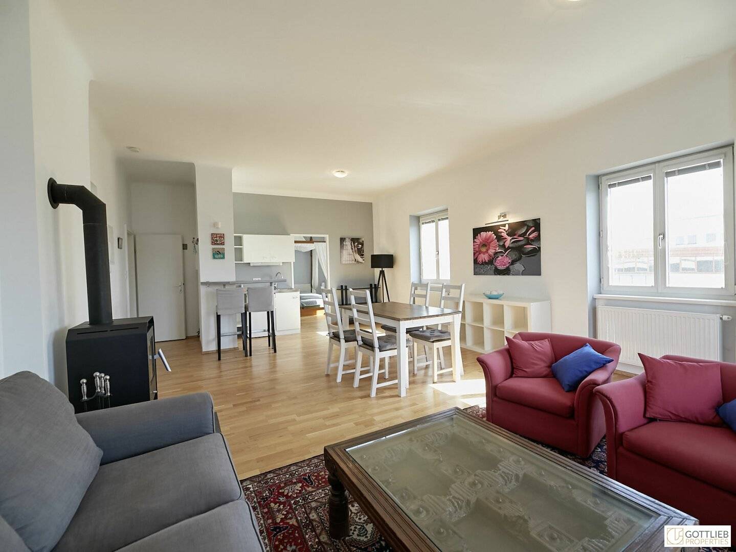 Bright apartment with balcony and garden in Kaiserebersdorf