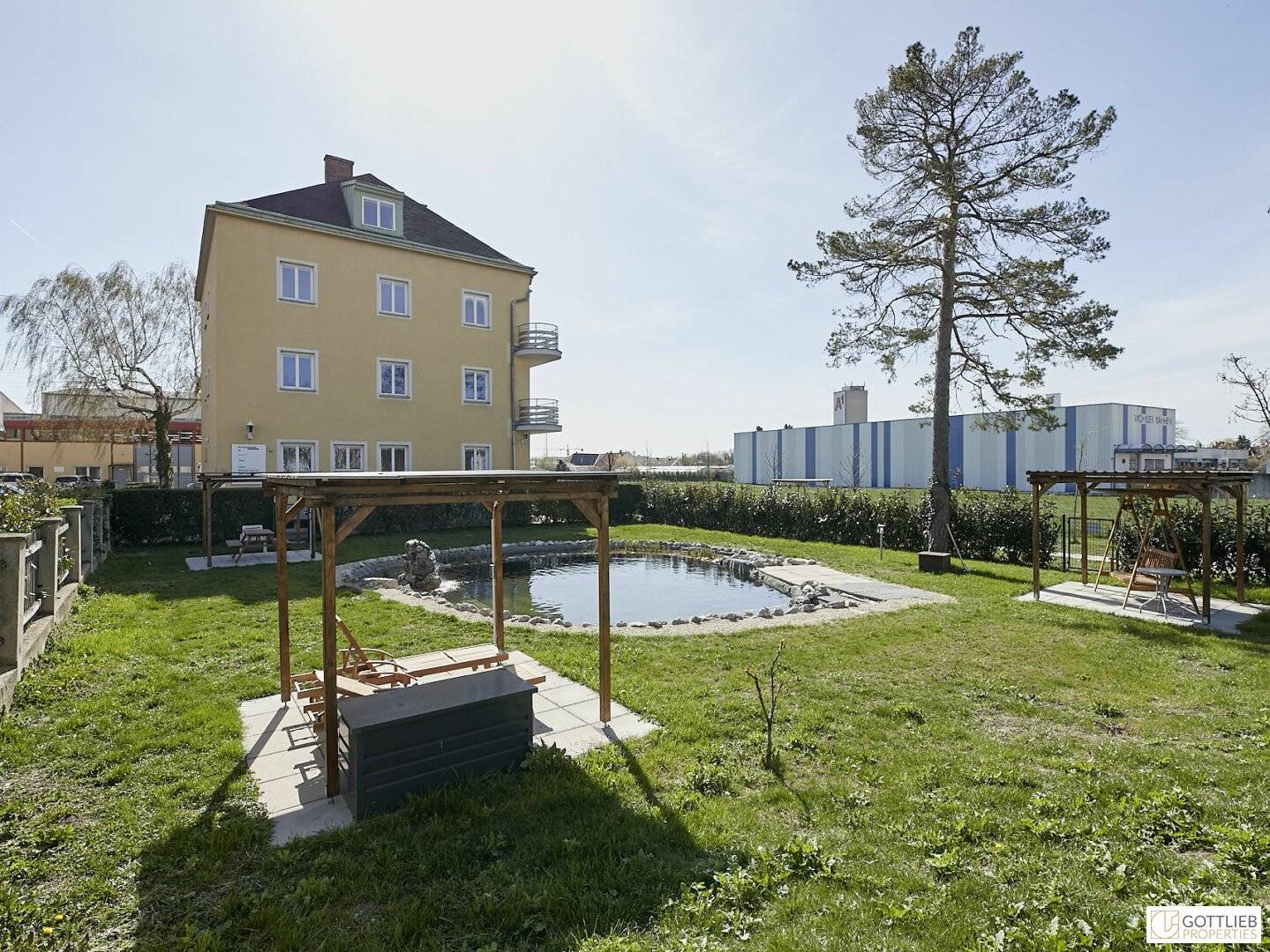 Bright apartment with balcony and garden in Kaiserebersdorf