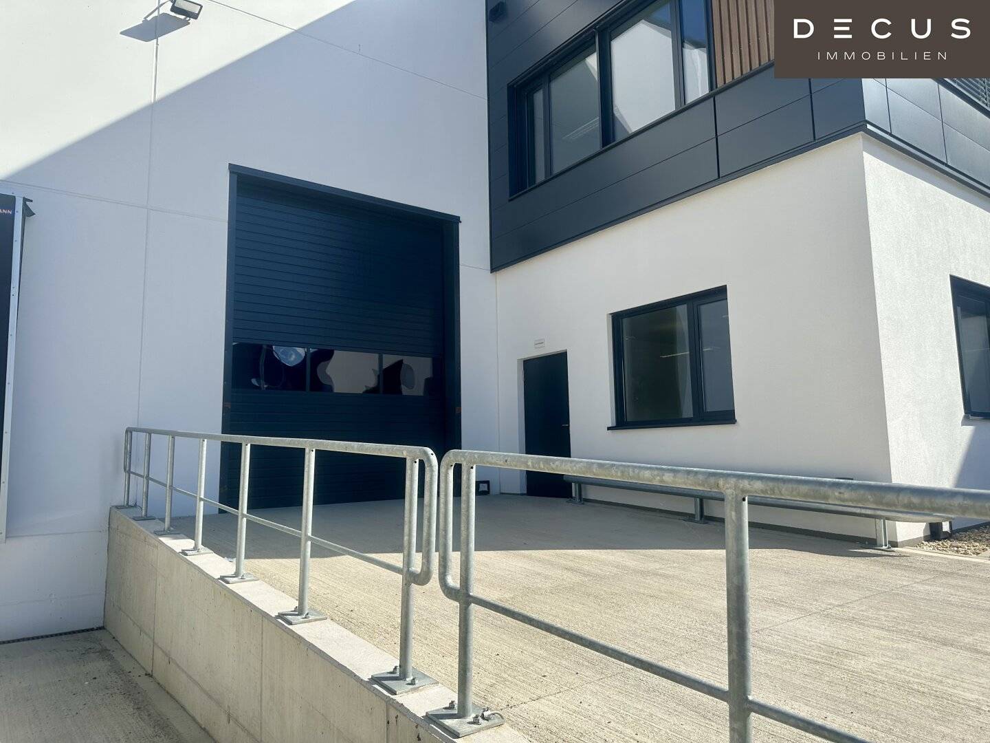 CITY PARK VIENNA - Object 6 | Warehouse and Office (only total approx. 1.760 m²)