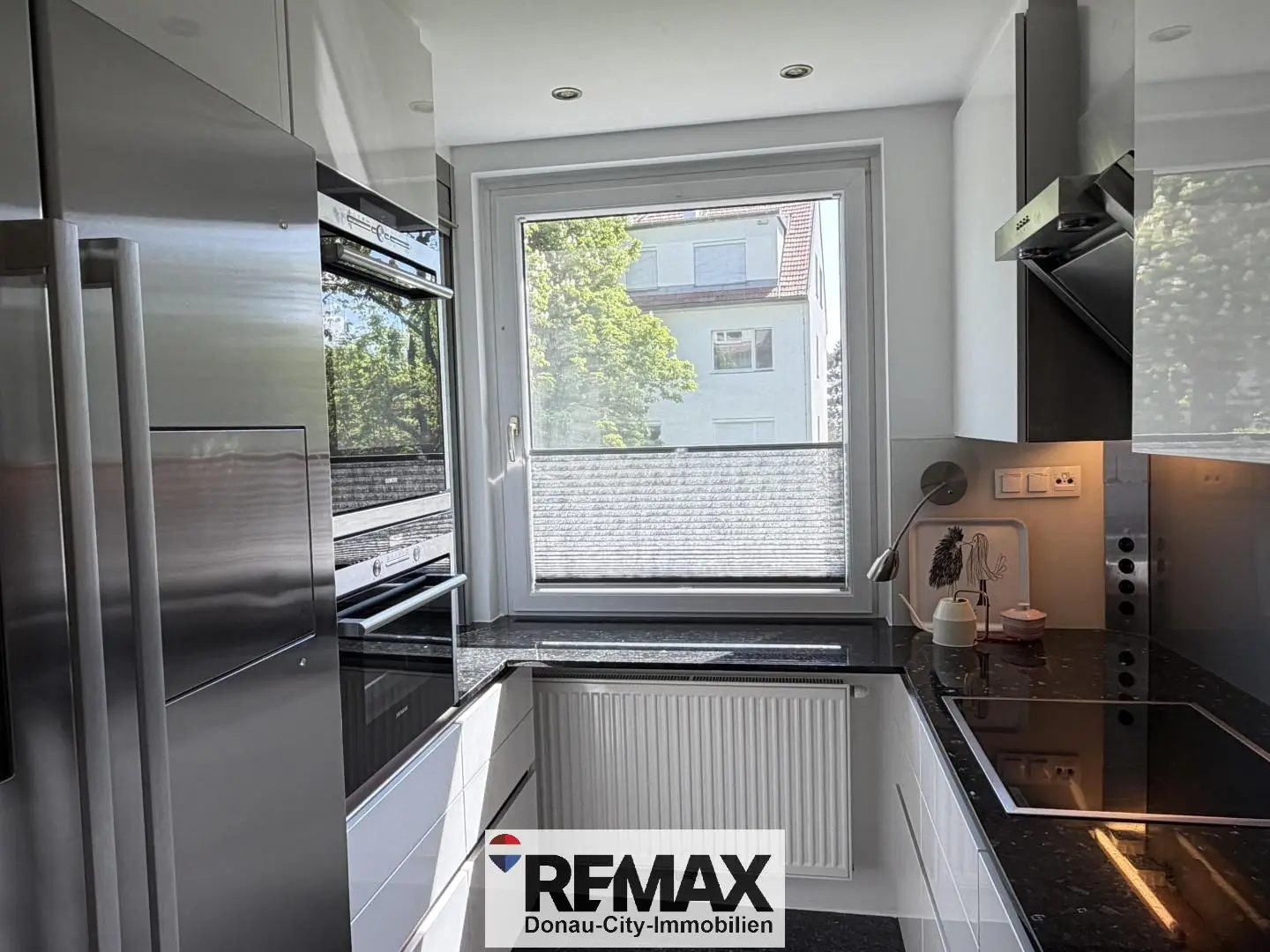 Wohnung Loggia mit Privatgarten