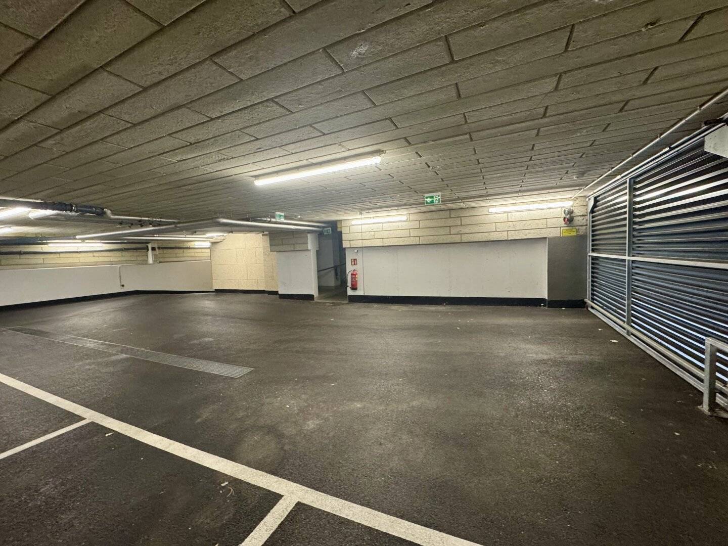Tiefgaragenstellplatz in Neubauliegenschaft gegenüber "Haus der Barmherzigkeit"