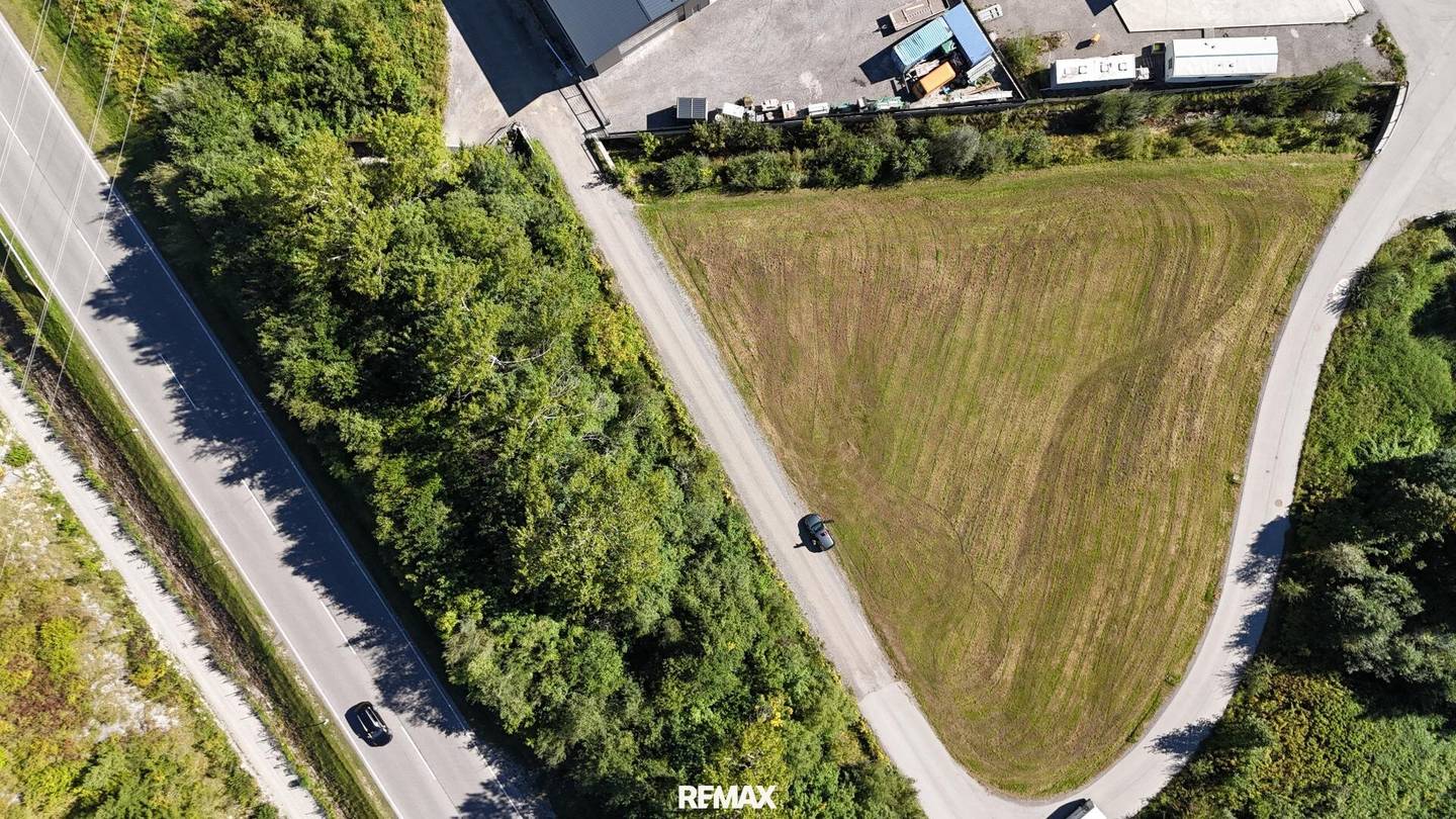 Gewerbegrundstück Pflach 1514 m²