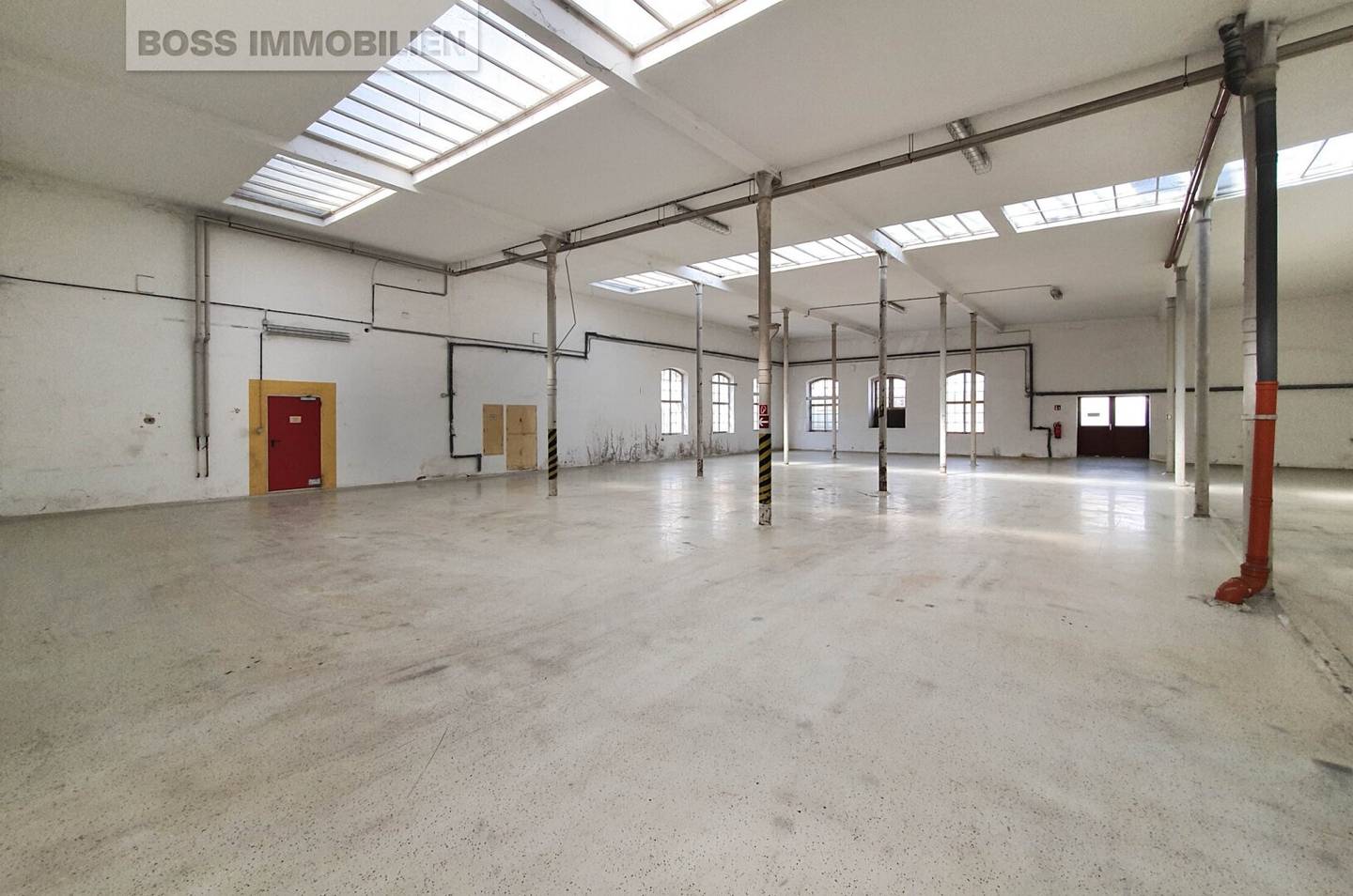 Affordable warehouse in Traun | Immediate occupancy for up to 6 months
