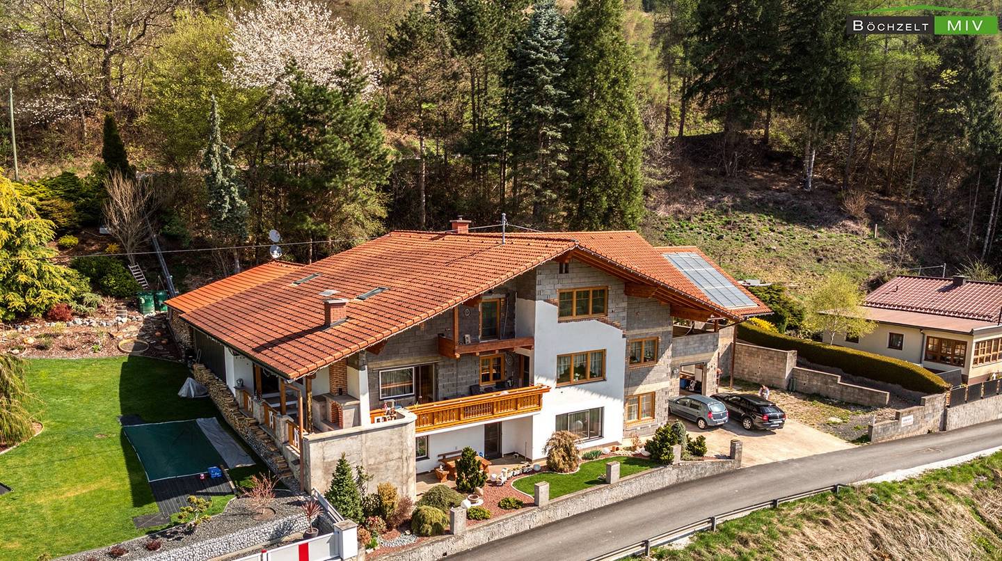Zweifamilienhaus 359m² Thalheim