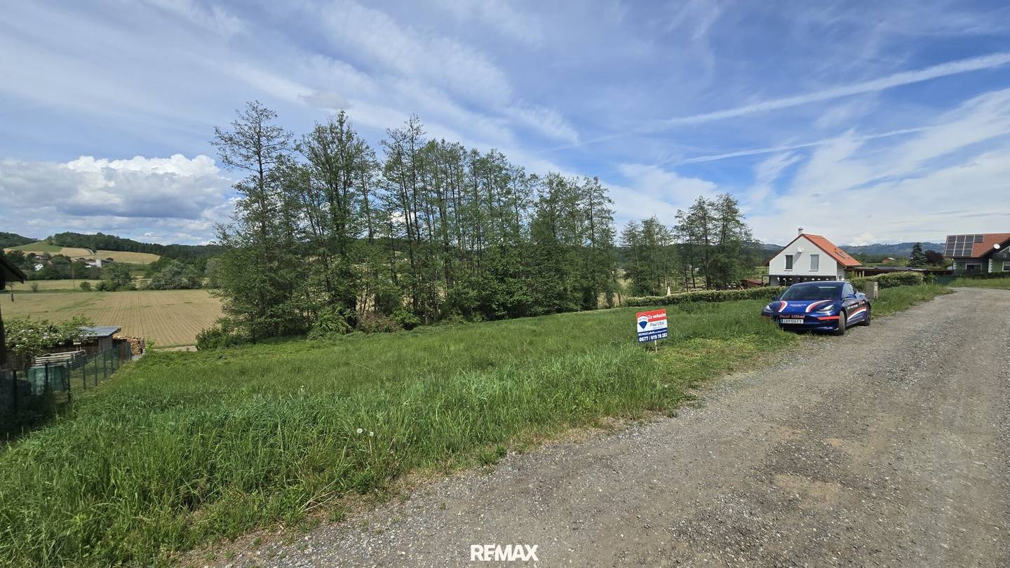 Grundstück im Saggautal: Sonnige Lage, Sackgassenzufahrt ,kein Bauzwang