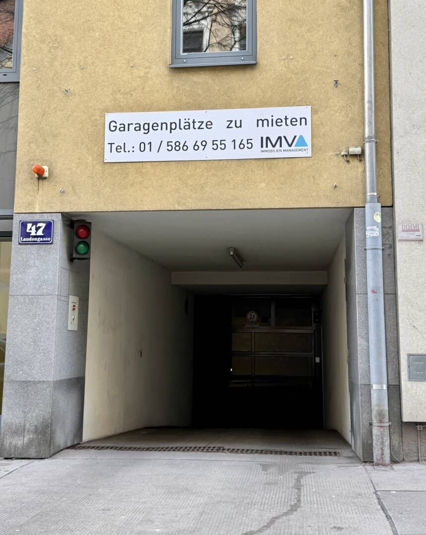 Garagenplatz in Laudongasse, Wien 8