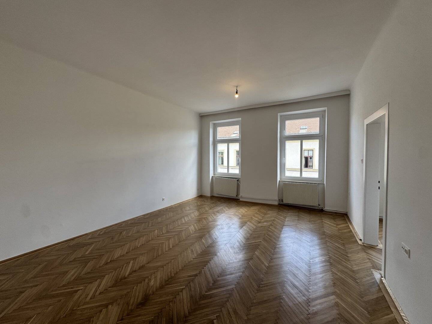 Wohnung Newly renovated with open kitchen