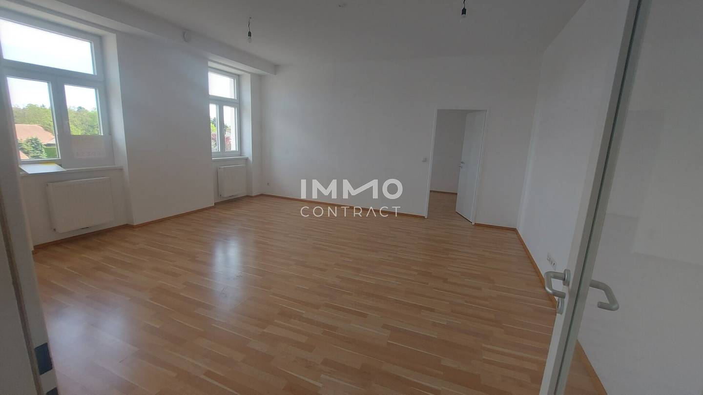 2 Zimmer Wohnung mit Wohnküche und Parkplatz