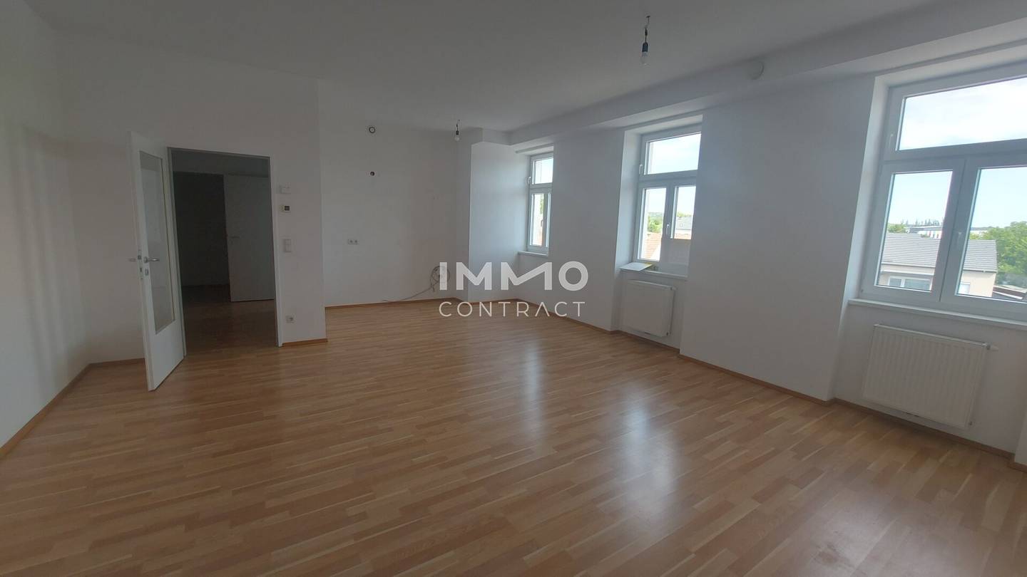 2 Zimmer Wohnung mit Wohnküche und Parkplatz