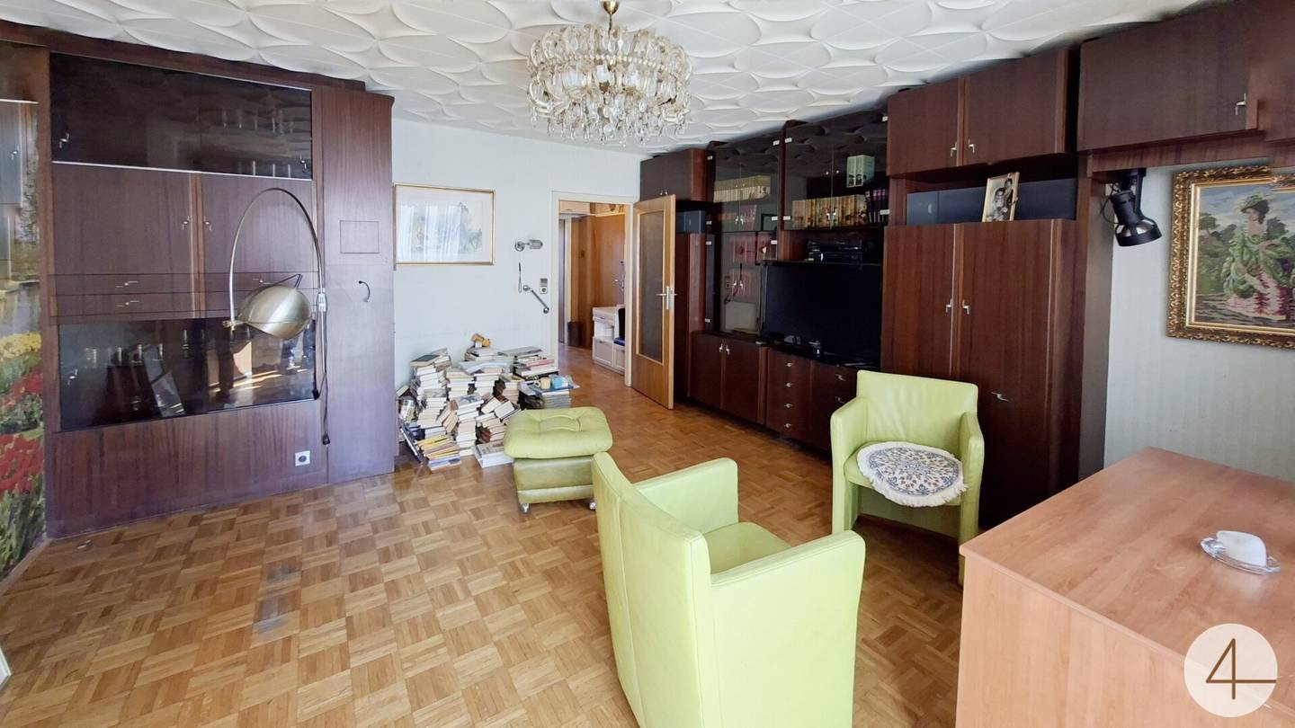 Wohnung with Loggia bright and in best location