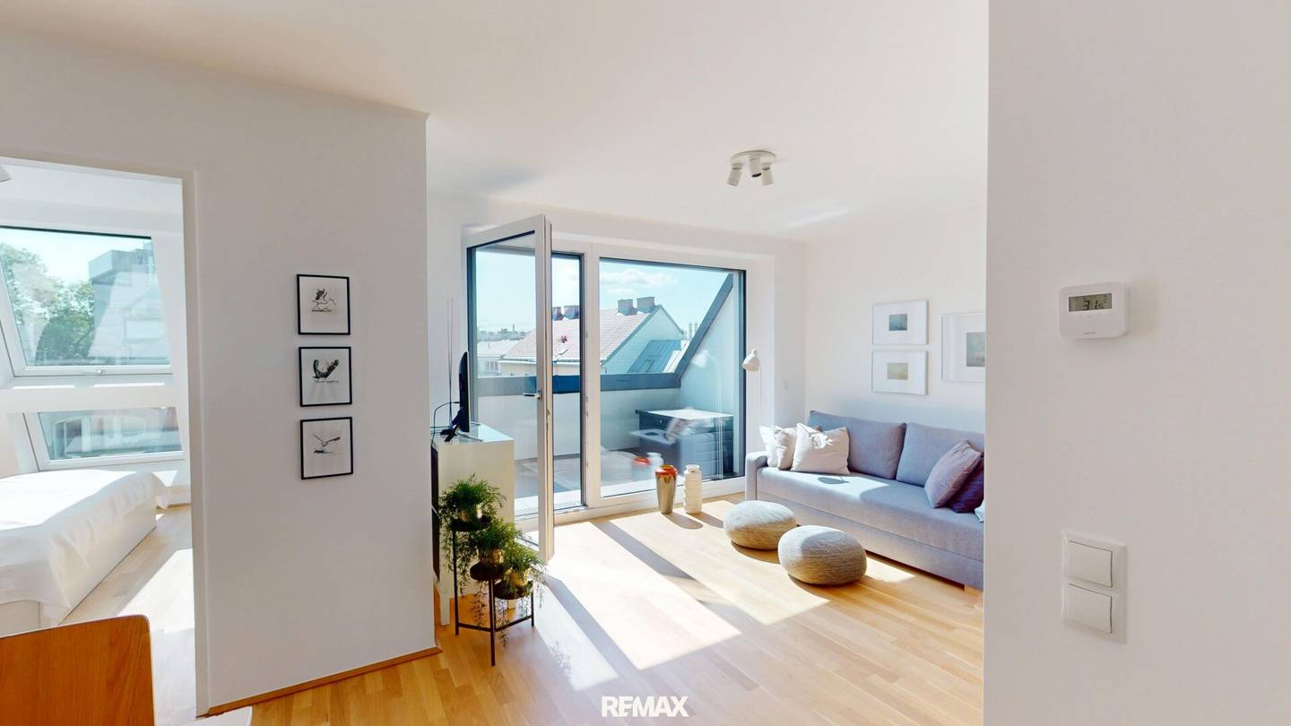 Top floor apartment in Währing with terrace