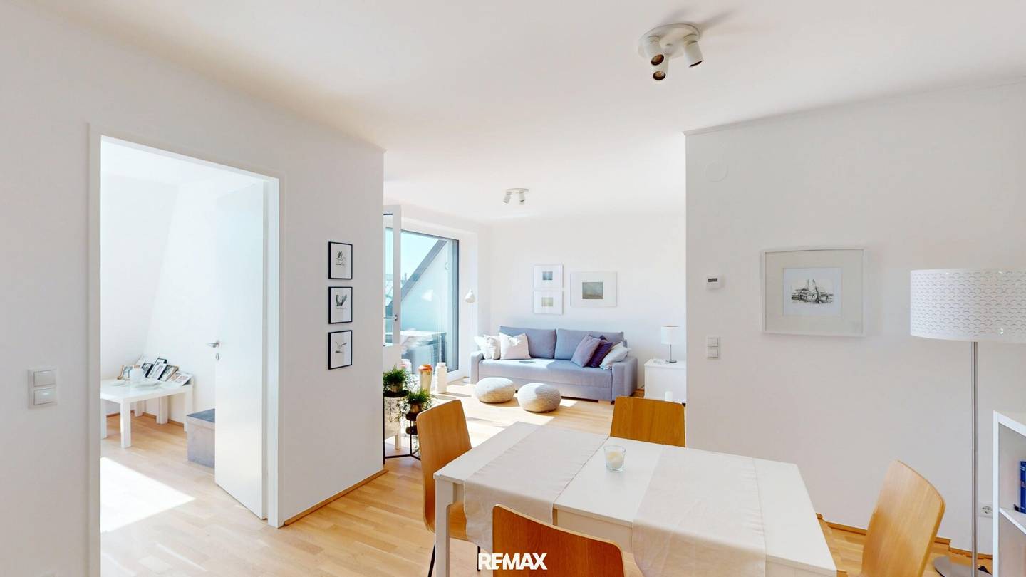 Top floor apartment in Währing with terrace