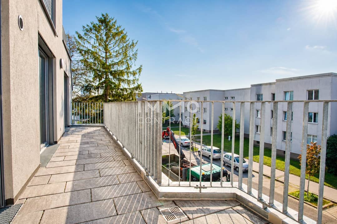 Dachgeschosswohnung U1 nahe Terrasse Balkon