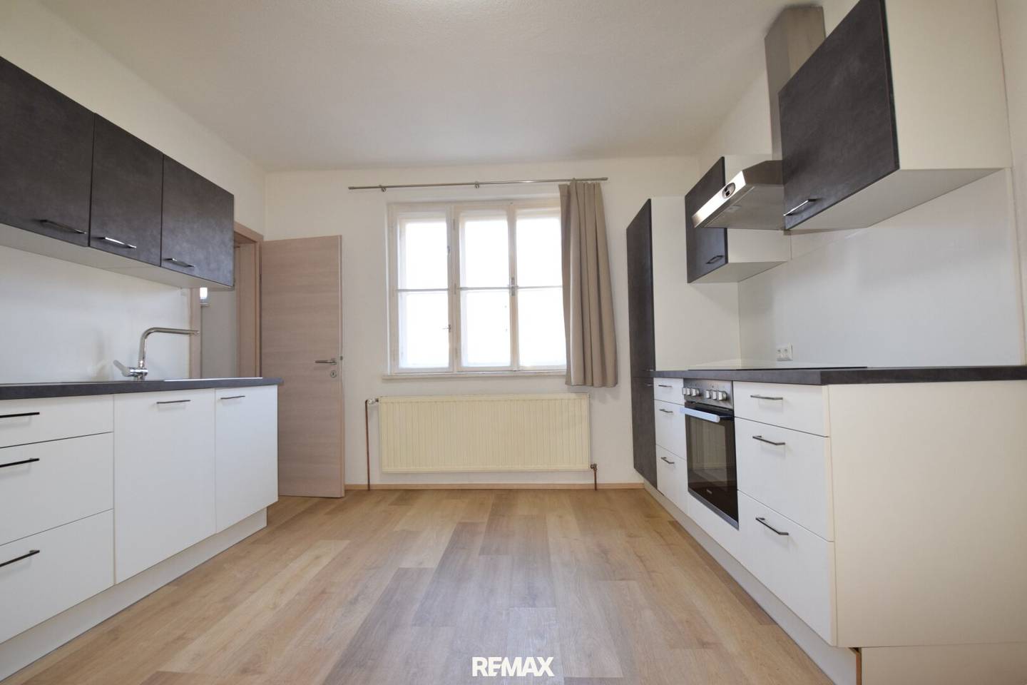 Sanierte Wohnung zentral mit Gartenanteil am Fluss