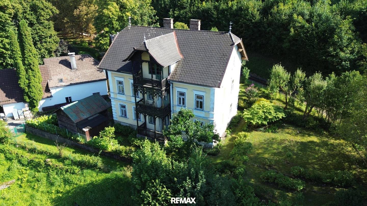 Repräsentative Villa im Schillerpark – einzigartig mit unverbaubarer Aussicht
