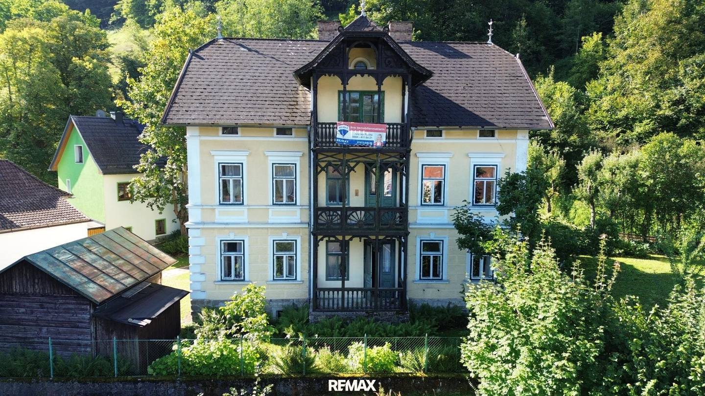 Repräsentative Villa im Schillerpark – einzigartig mit unverbaubarer Aussicht