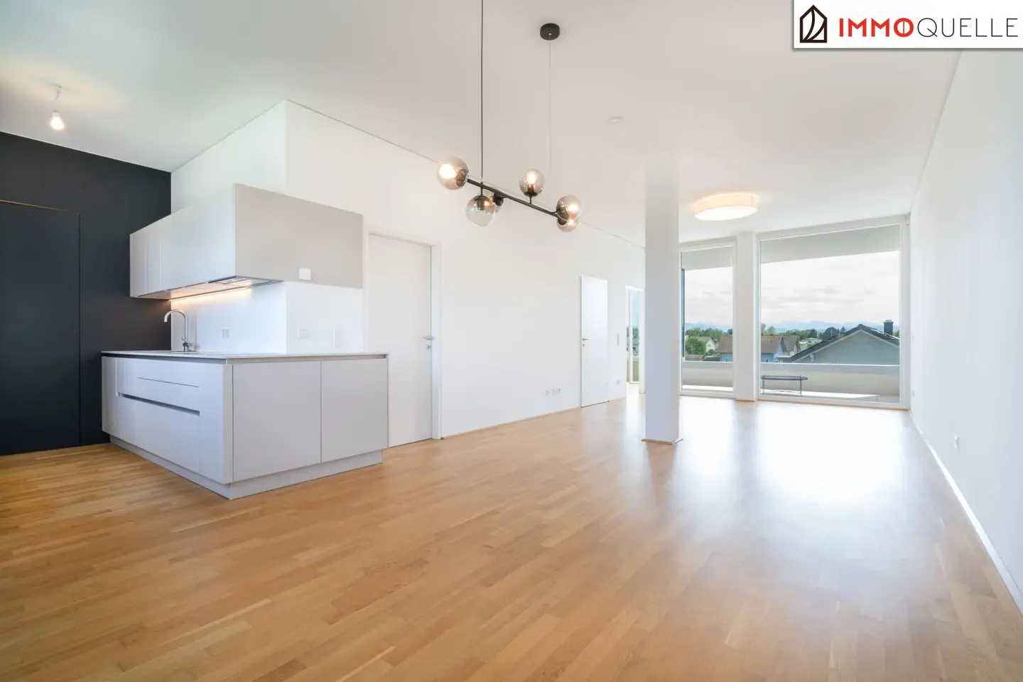 Apartment in a quiet location with loggia and underground parking