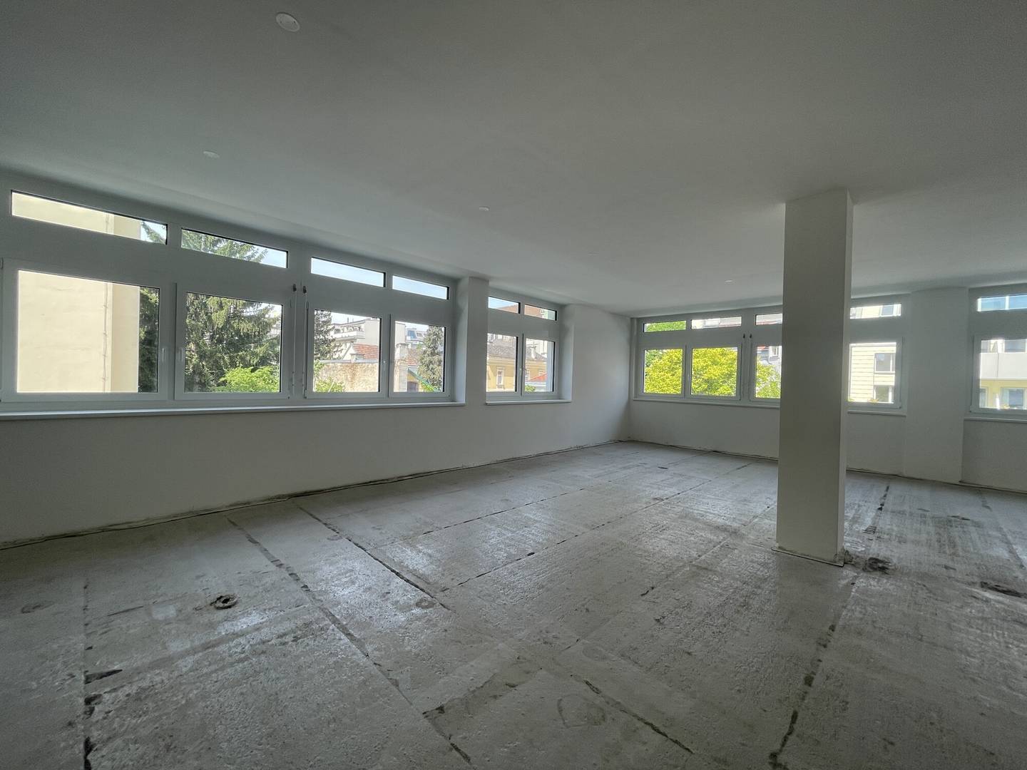 Fully Refurbished Office Spaces EKAZENT