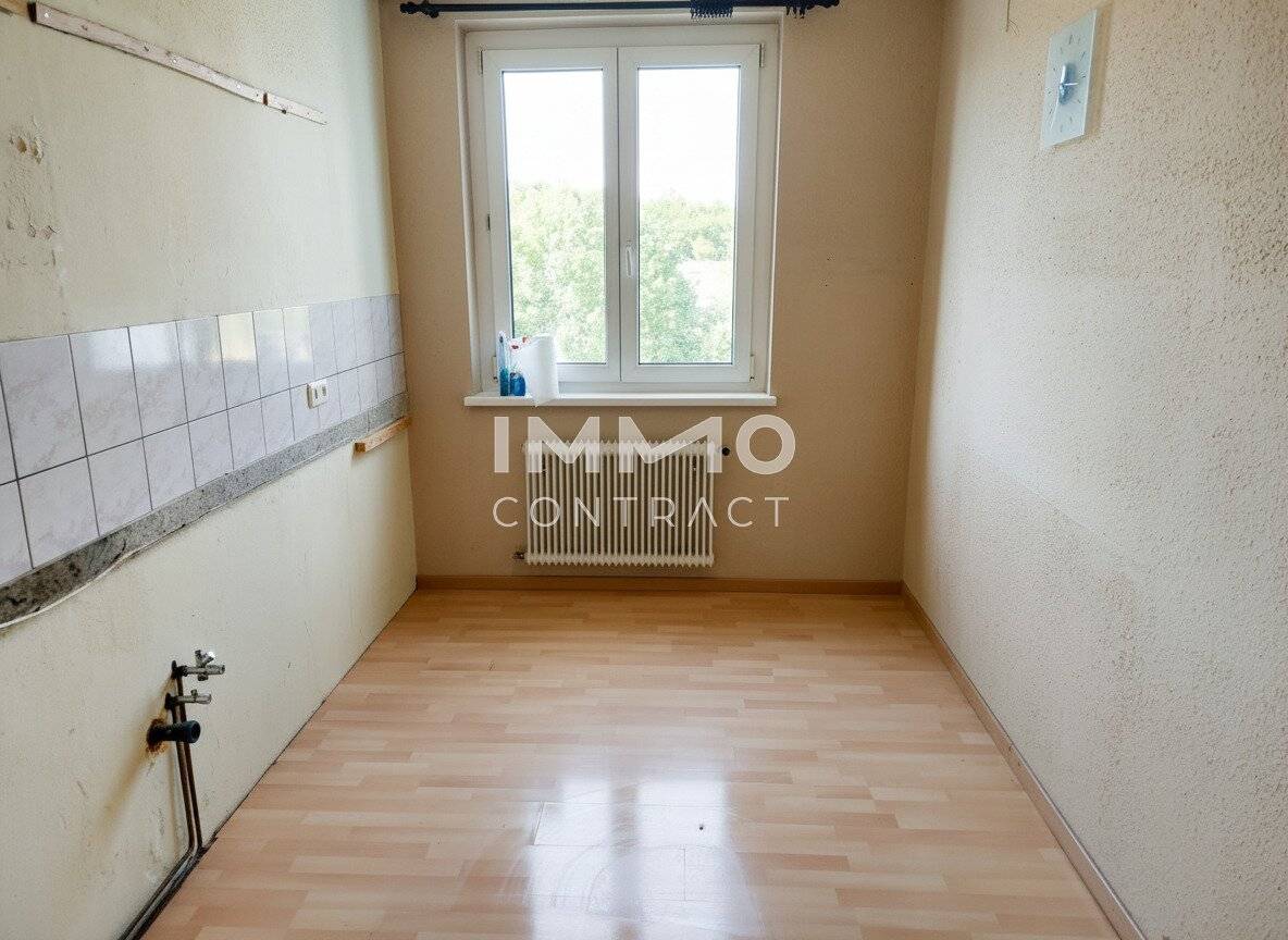 Apartment with loggia and lift in the town center