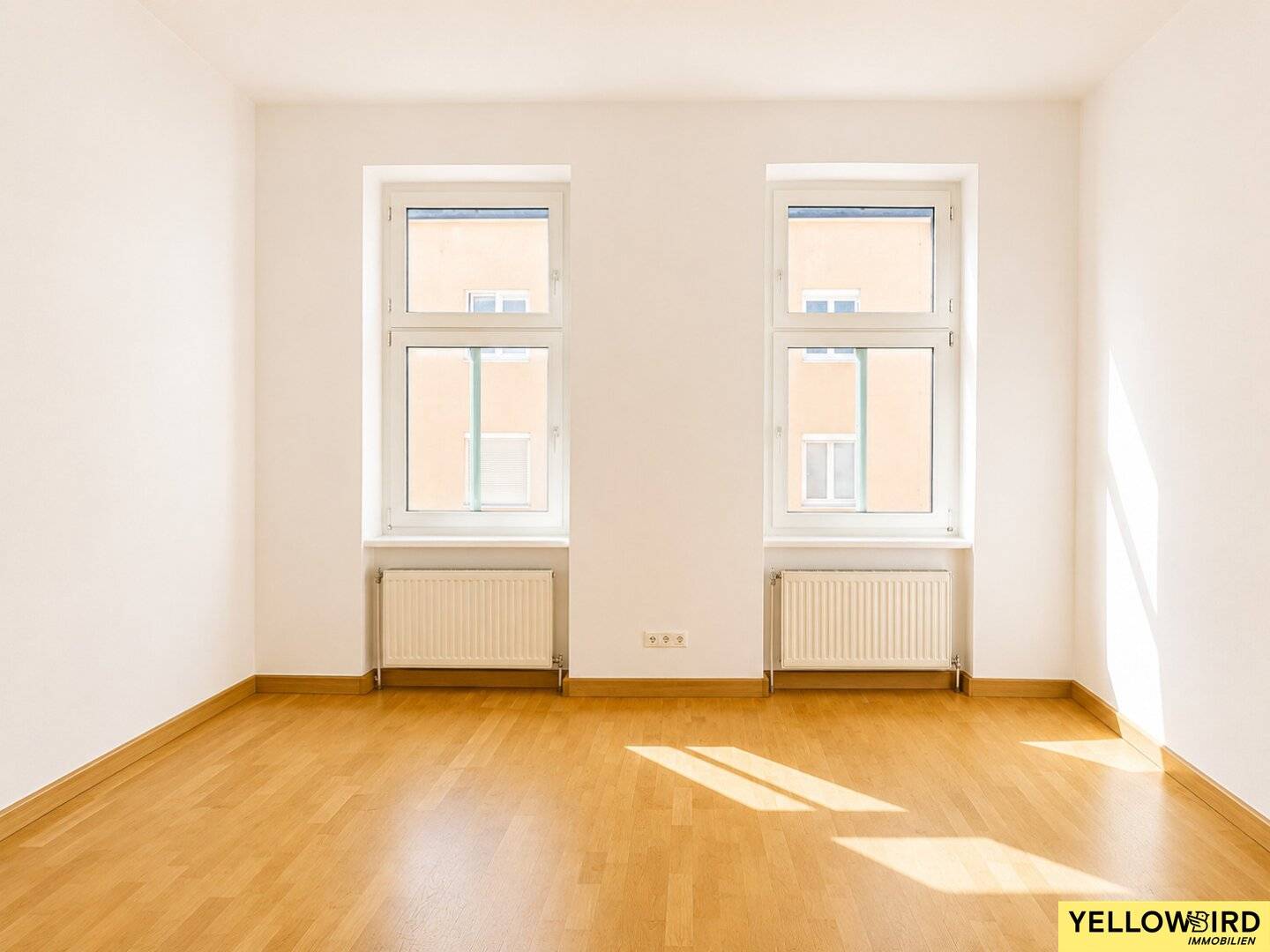 Apartment near Belvedere with balcony and lift