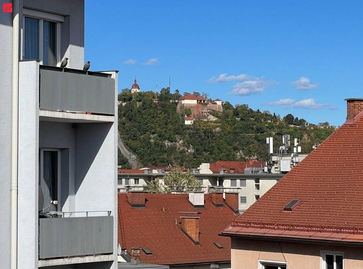 Helles City-Apartment mit Südbalkon