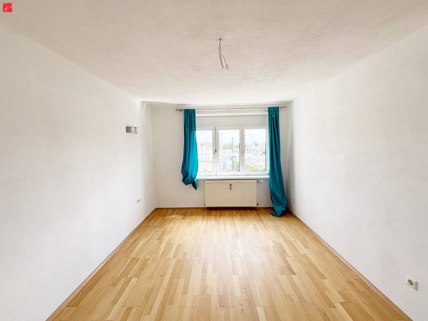 Helles City-Apartment mit Südbalkon
