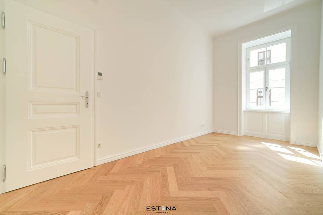 Family apartment with balcony and garden view near Mariahilfer Straße