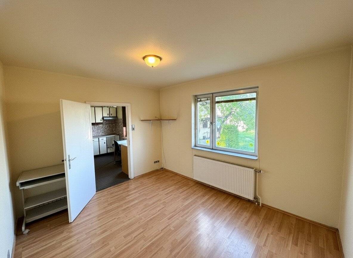 Charming Family House with Garden and Garage in Neunkirchen