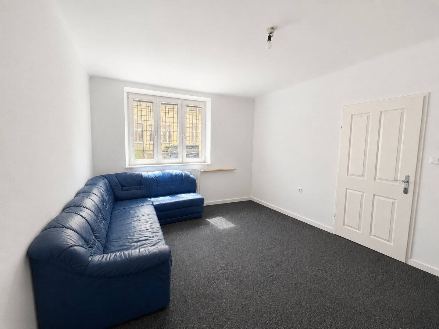 Sanierte Wohnung mit Loggia nahe Brunnenmarkt