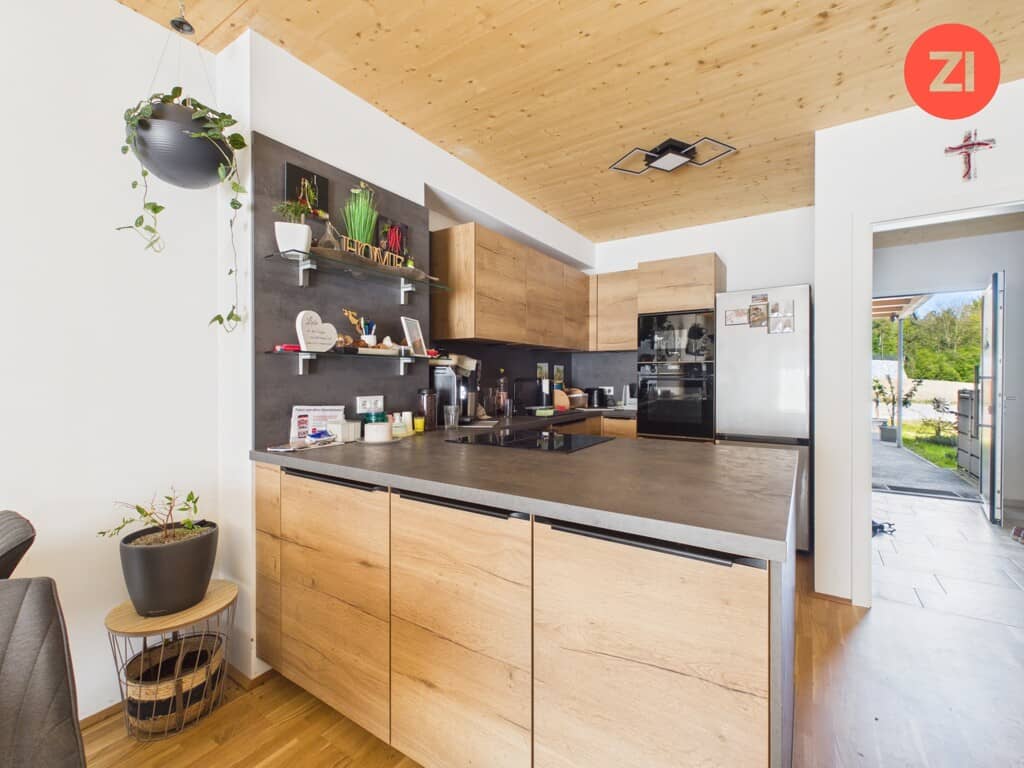 Terraced House with Terrace and Garden in Wels