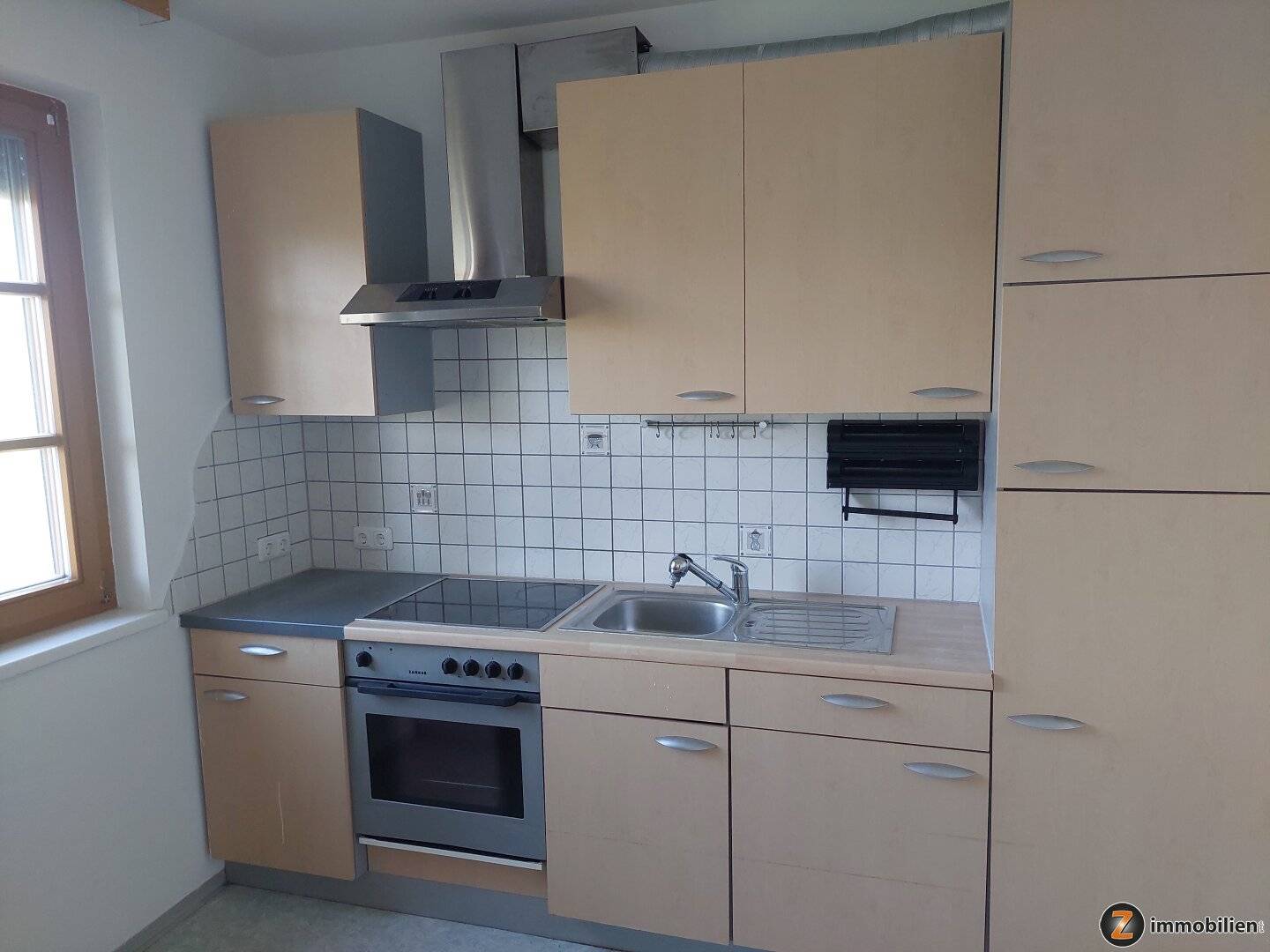 Erdgeschosswohnung ruhige Lage Carport