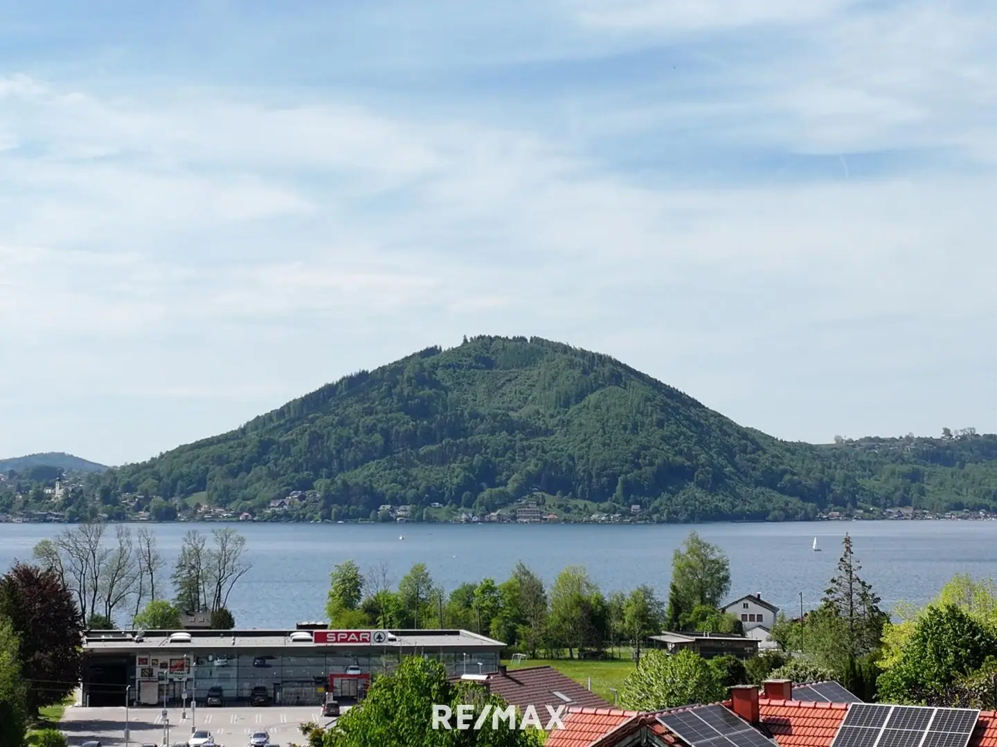 Anwesen mit Atterseeblick in Weyregg