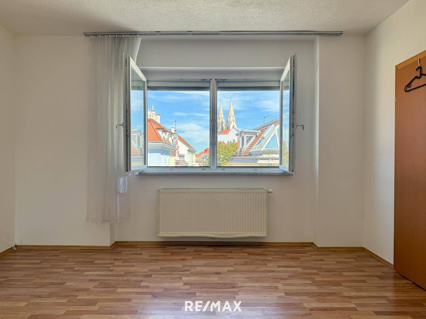 Domblick helle Wohnung in zentraler Lage ruhig